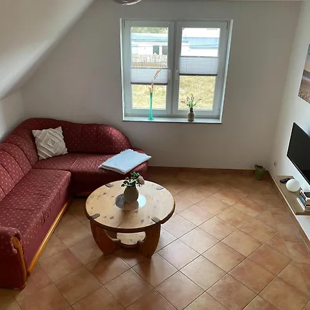 Cosy In With Garden Pruchten